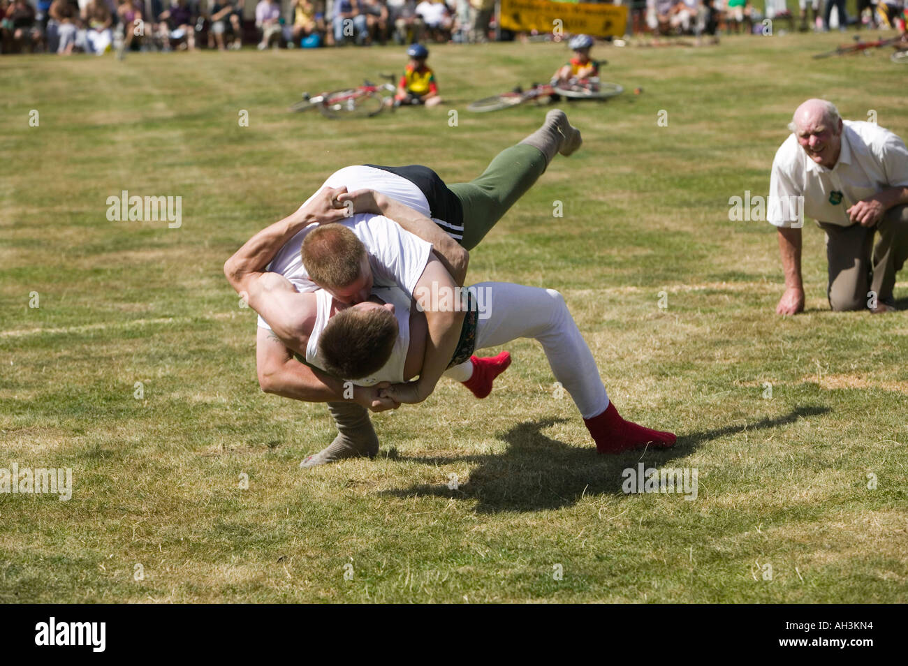 LIVE This Weekend: Top Gun & Temecula Valley - FloWrestling