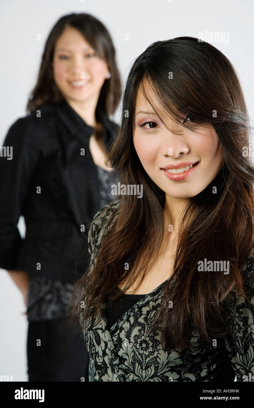 Smiling women hi-res stock photography and images - Alamy