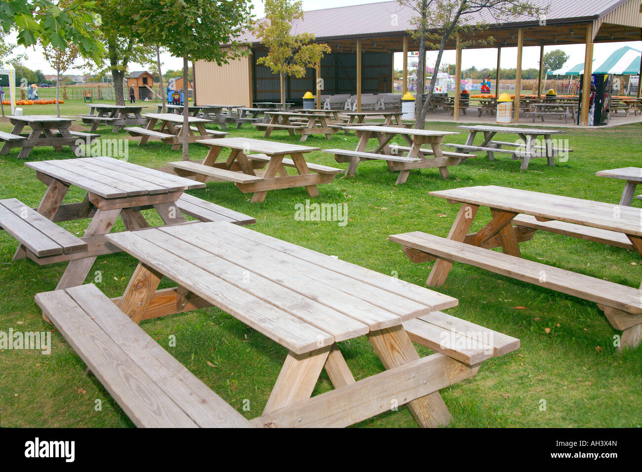 Picnic tables park hires stock photography and images Alamy