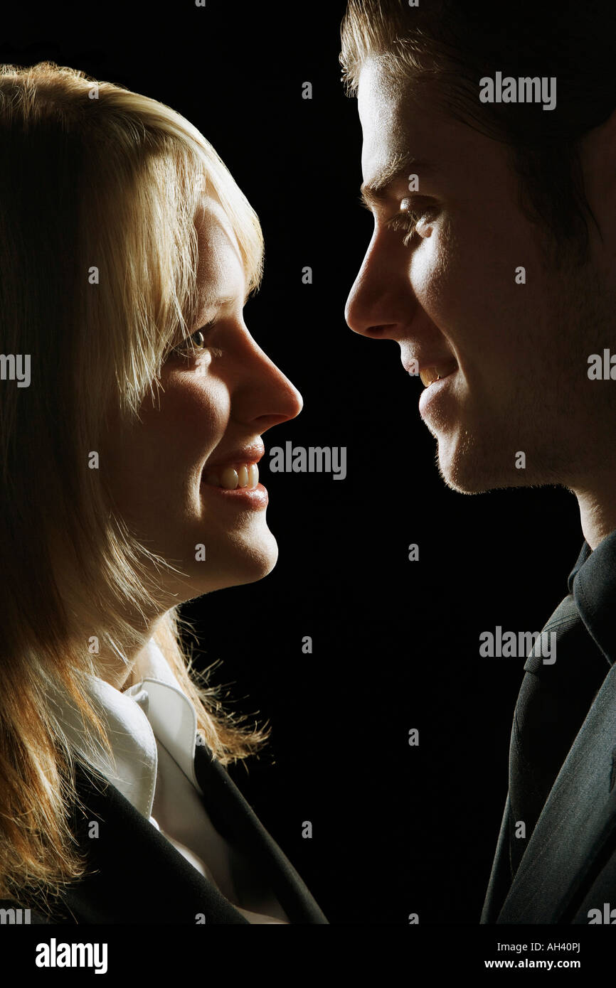 Couple gazing at each other hi-res stock photography and images - Alamy