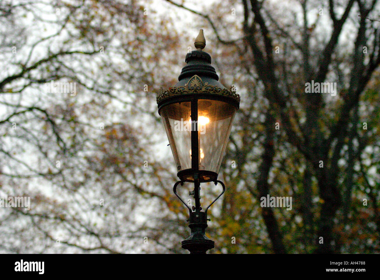 Gas lamp street london hires stock photography and images Alamy