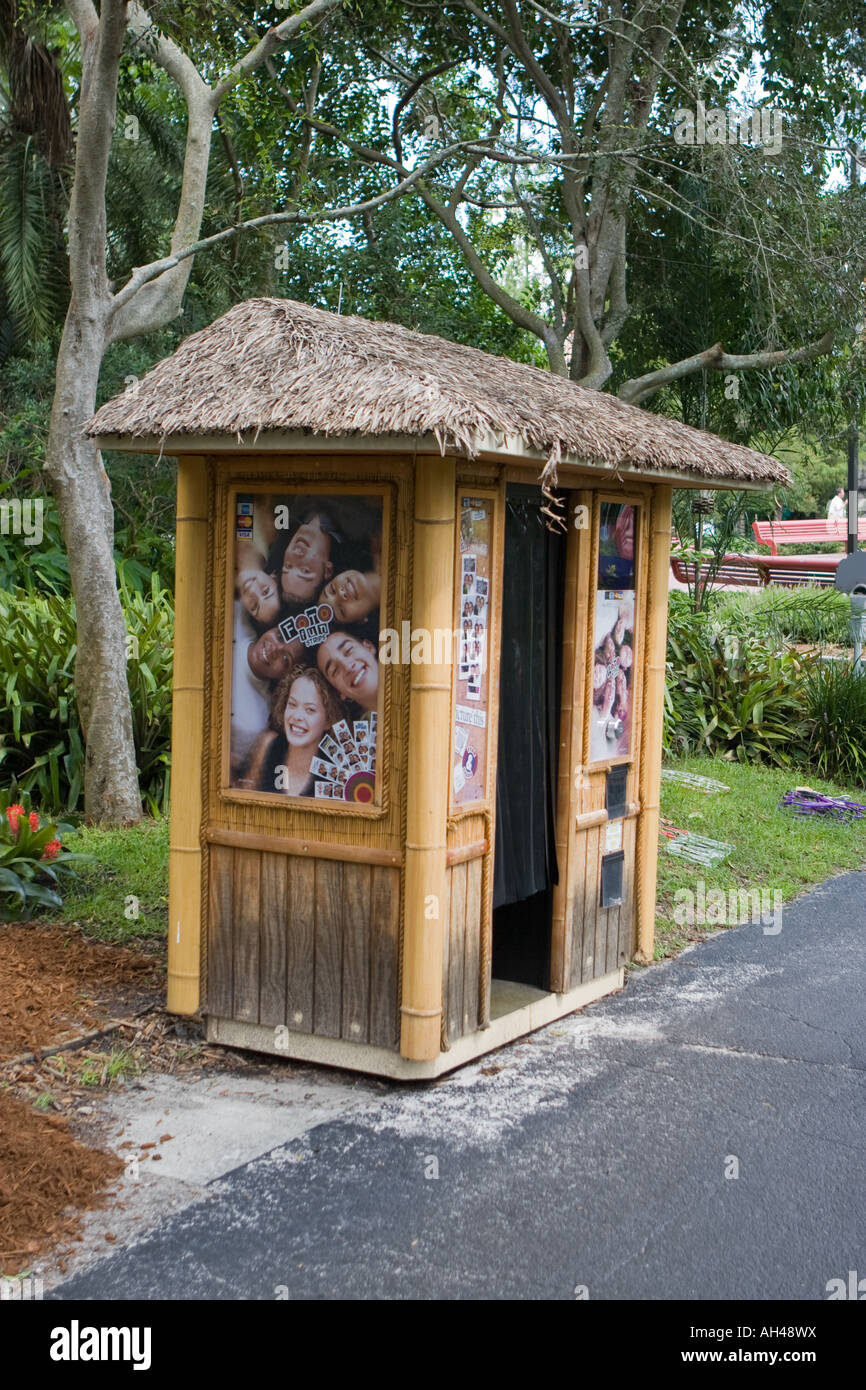 Photo booth friend hi-res stock photography and images - Alamy