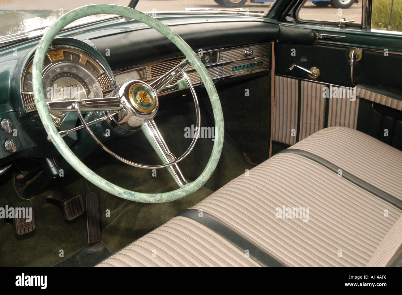 Chrysler Town And Country Interior Stock Photo 1133303 Alamy