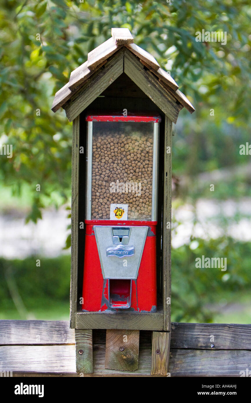 Wild Animal Feeder Stock Photo Alamy