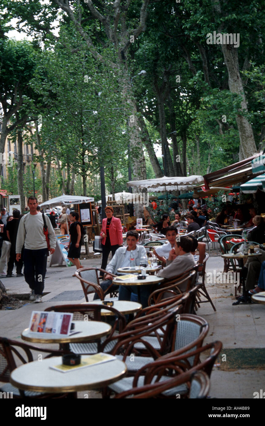 Street cafe in Aix en Provence Stock Photo - Alamy