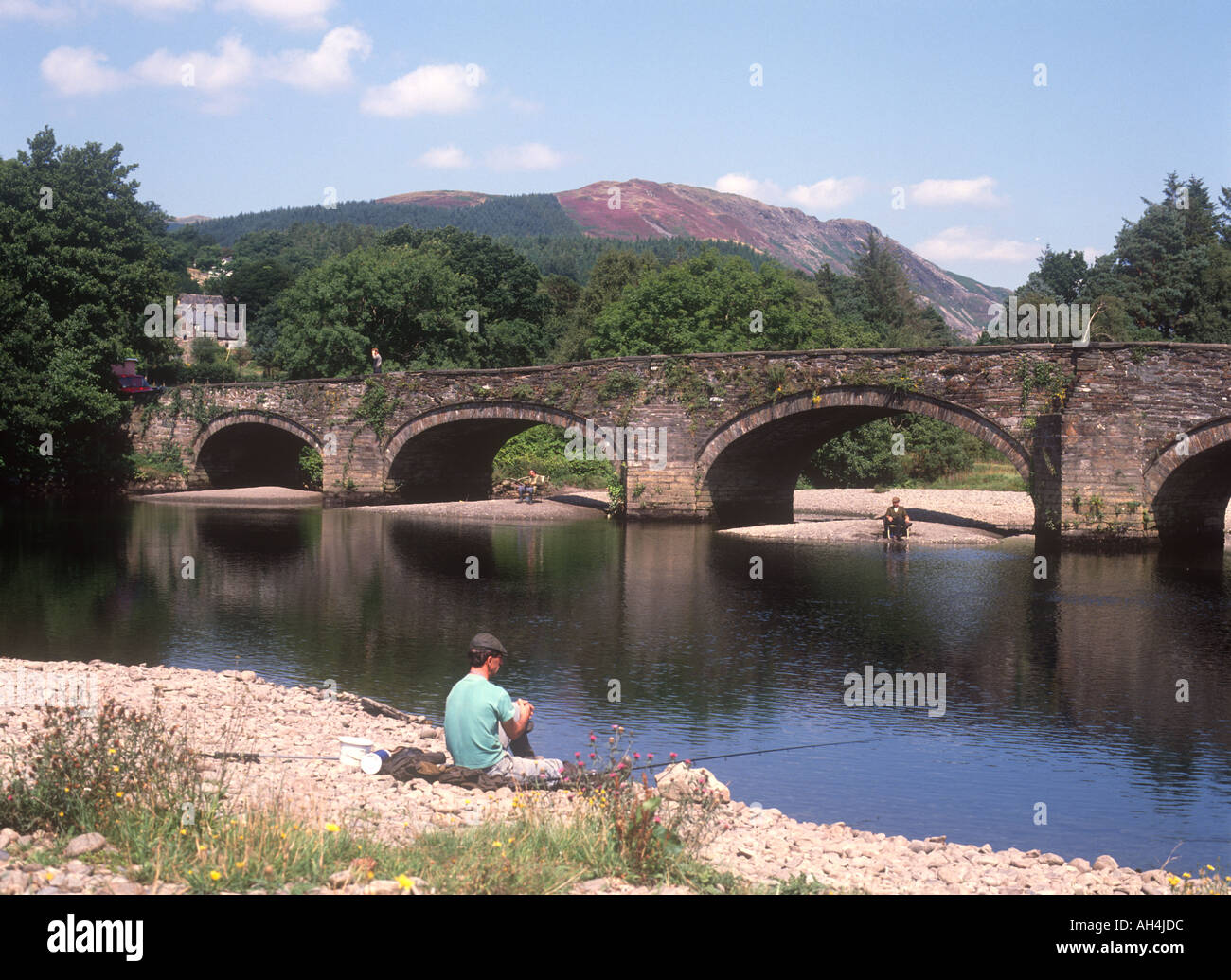 Dolgellau fishing hires stock photography and images Alamy