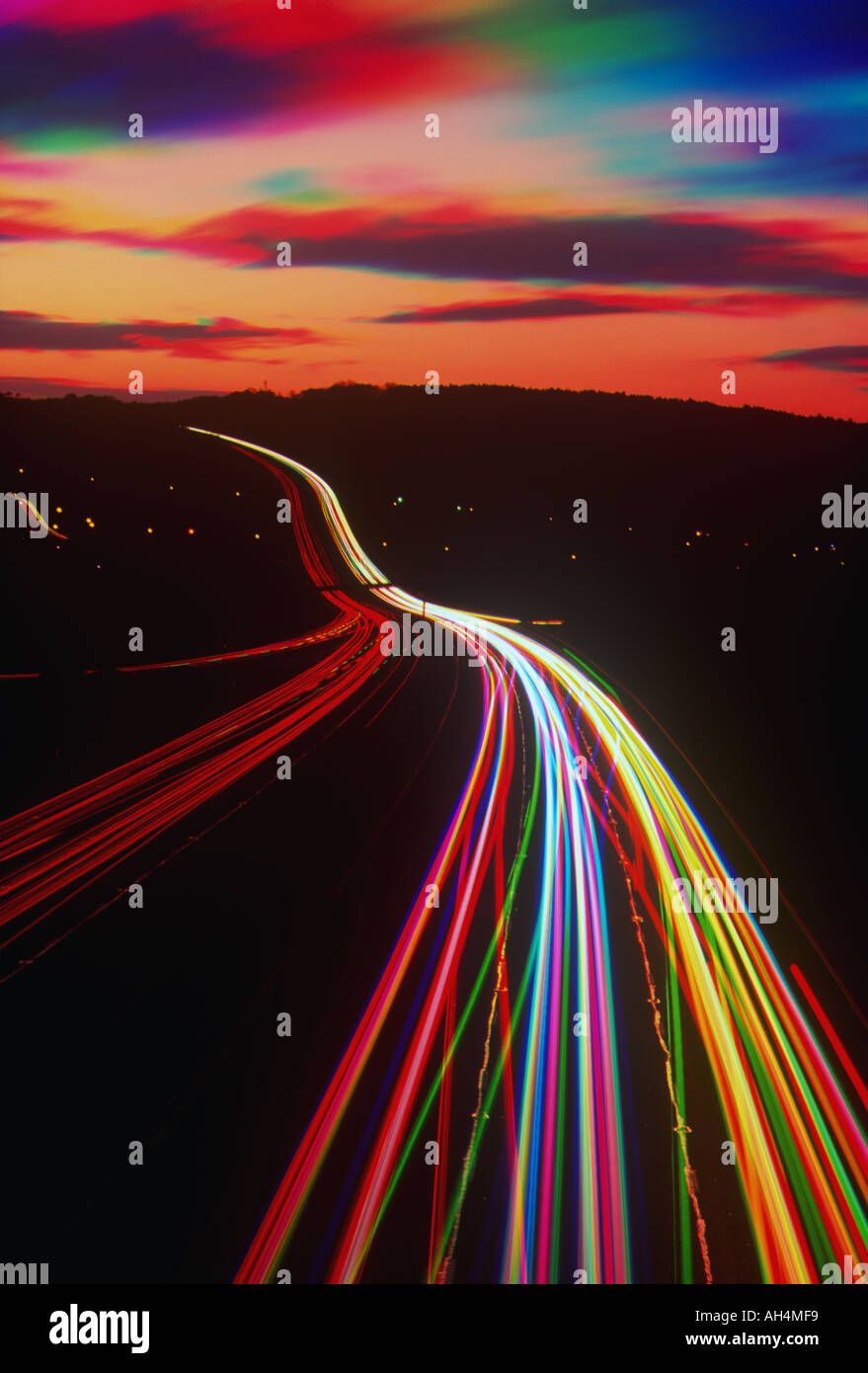 Car night light trails hi-res stock photography and images - Alamy