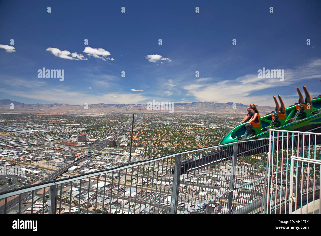 Las Vegas, Nevada, USA. 18th Nov, 2020. (EDITORS NOTE: This image was shot  with a fisheye lens.) The Las Vegas Gateway Arches are seen next to the The  STRAT Hotel, Casino 