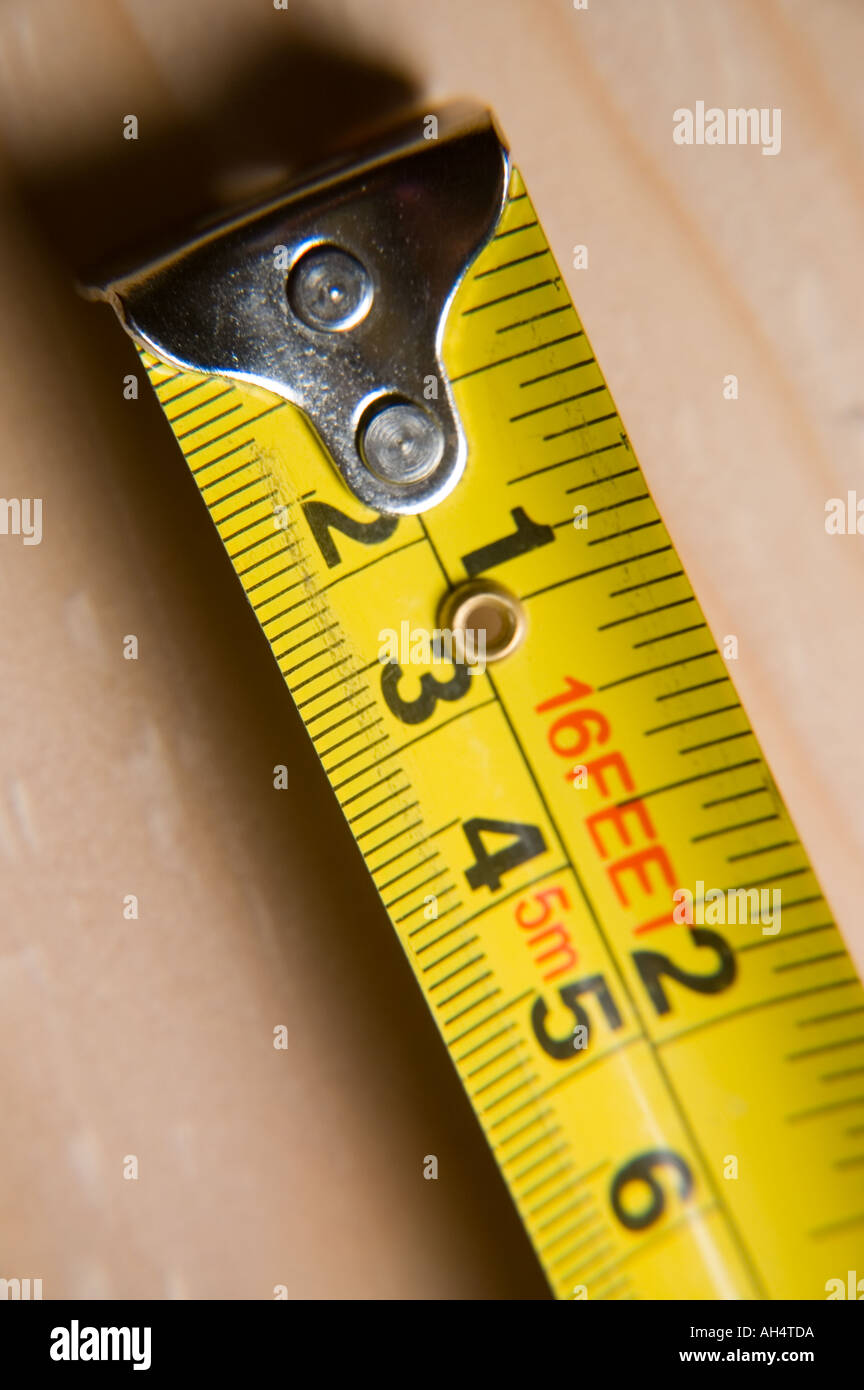 https://c8.alamy.com/comp/AH4TDA/measuring-tape-AH4TDA.jpg