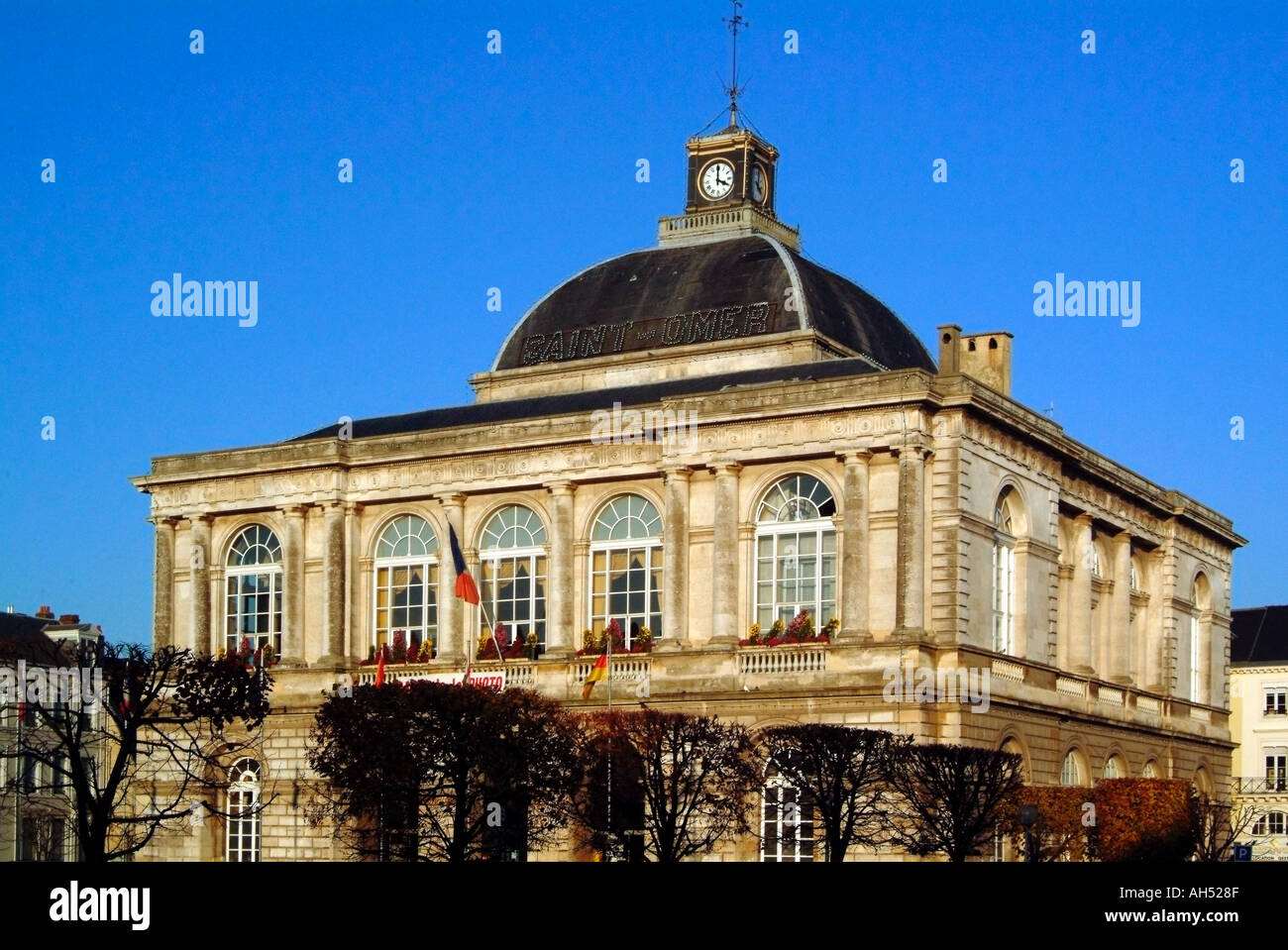 france nord picardy pas de calais st omer town hall Stock Photo Alamy