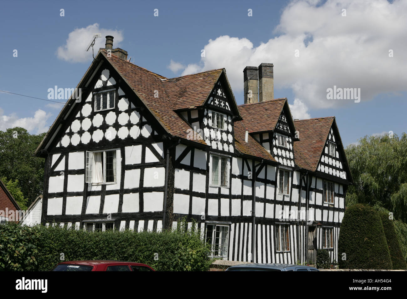Preston on Stour an attractive village of old house south of Stratford