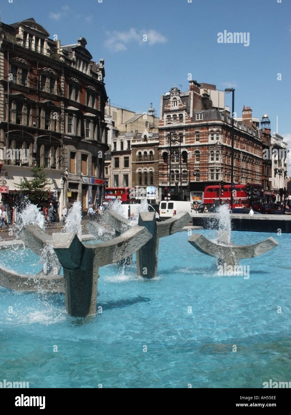 London fountains at the base of Centre Point tower block partly home to the  HQ offices of The Confederation of British Industry Stock Photo - Alamy