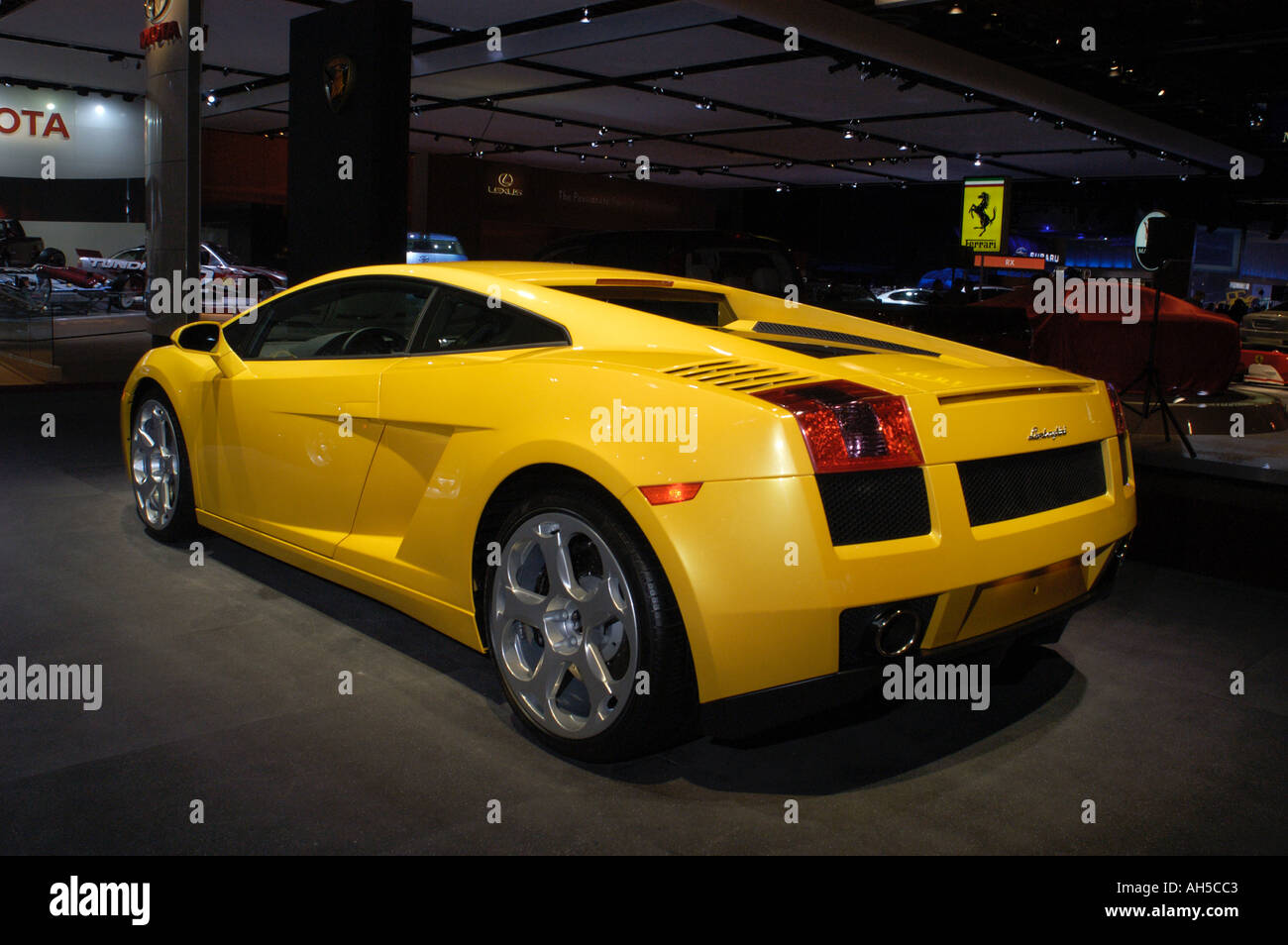 Lamborghini Gallardo at the North American International Auto Show 2004 ...