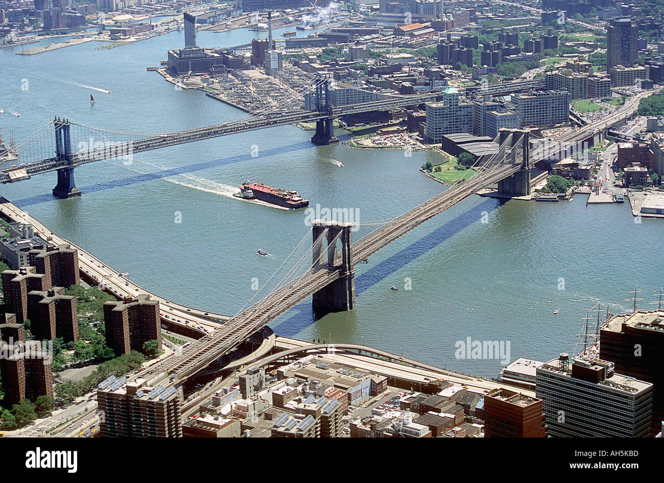 New York City East River Bridges Downtown Usa Stock Photo Alamy