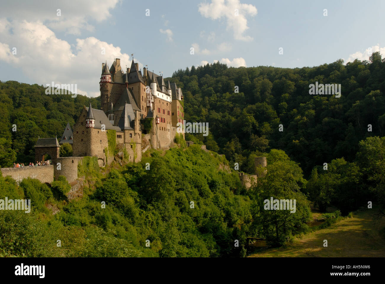 Burg Eltz in Rheinland-Pfalz. Stock Photo