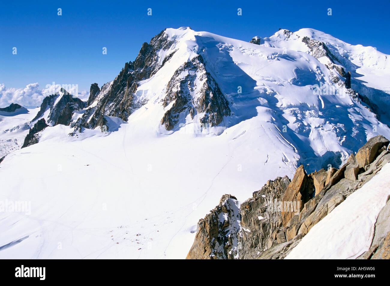 Chamonix aiguille du midi mont blanc hi-res stock photography and ...