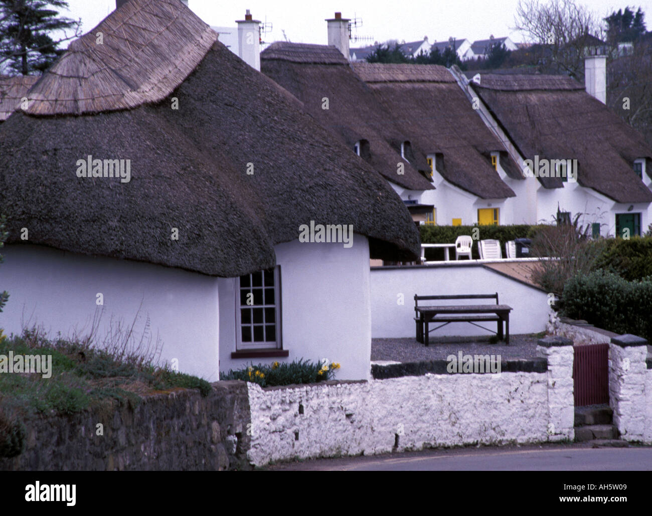 Thatched Cottages Dunmore East Stock Photo Alamy