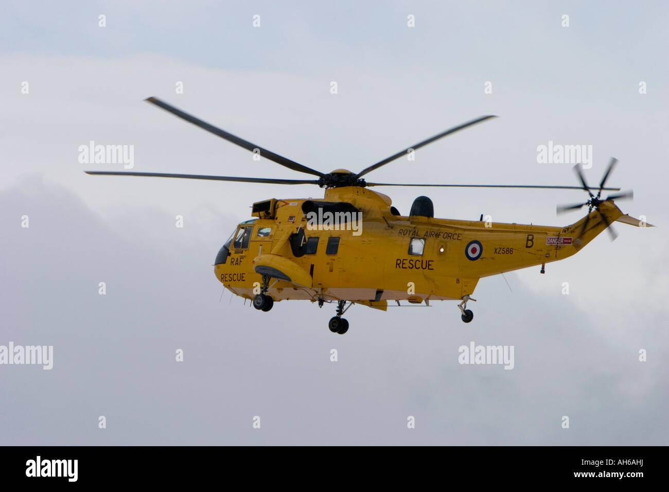 Raf rescue hi-res stock photography and images - Alamy