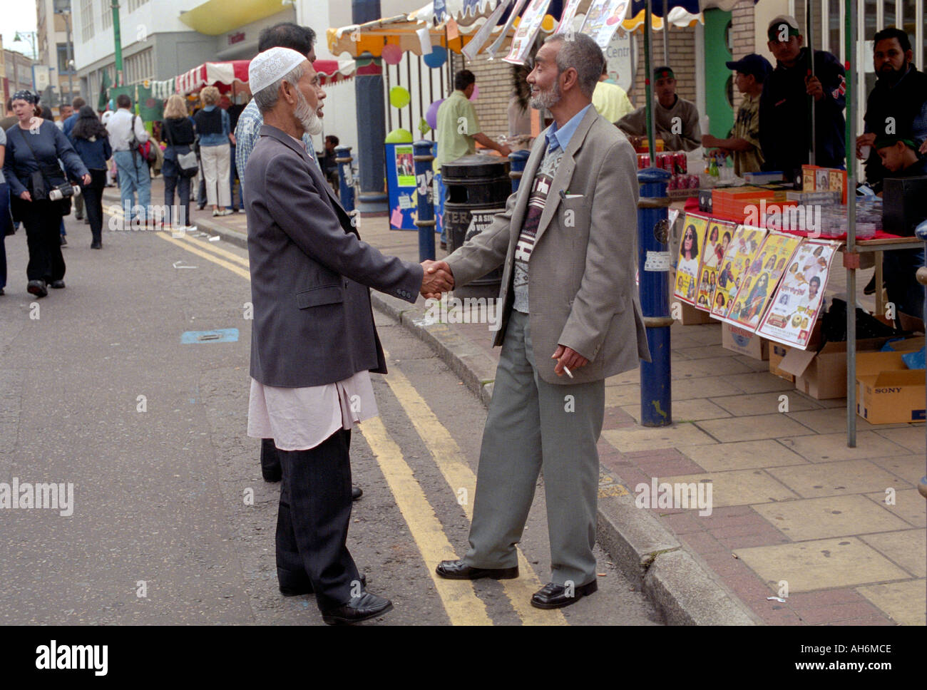 Muslim Men Greeting Other High Resolution Stock Photography and Images ...