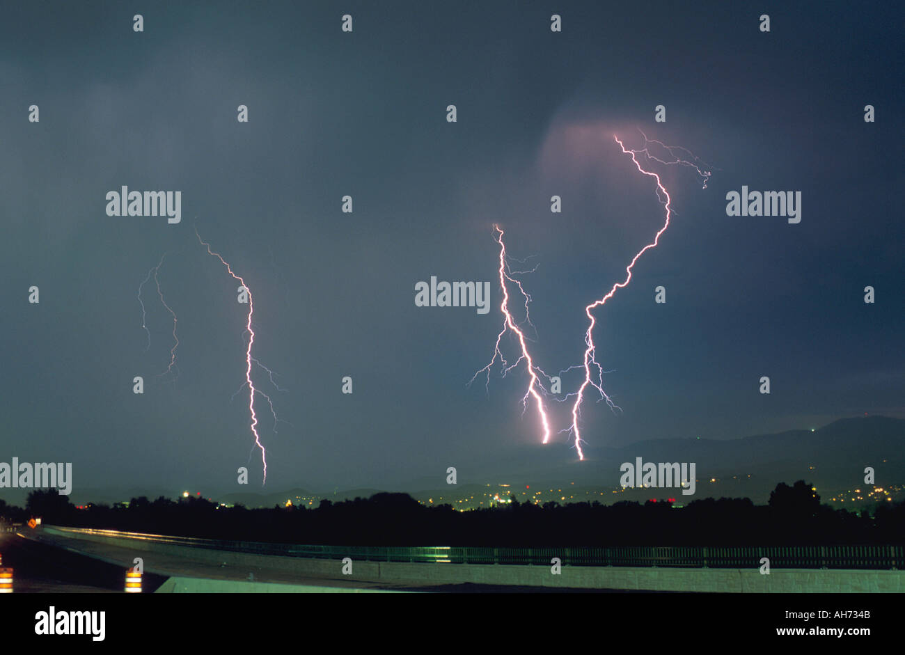 Lightning in night sky during hi-res stock photography and images - Alamy