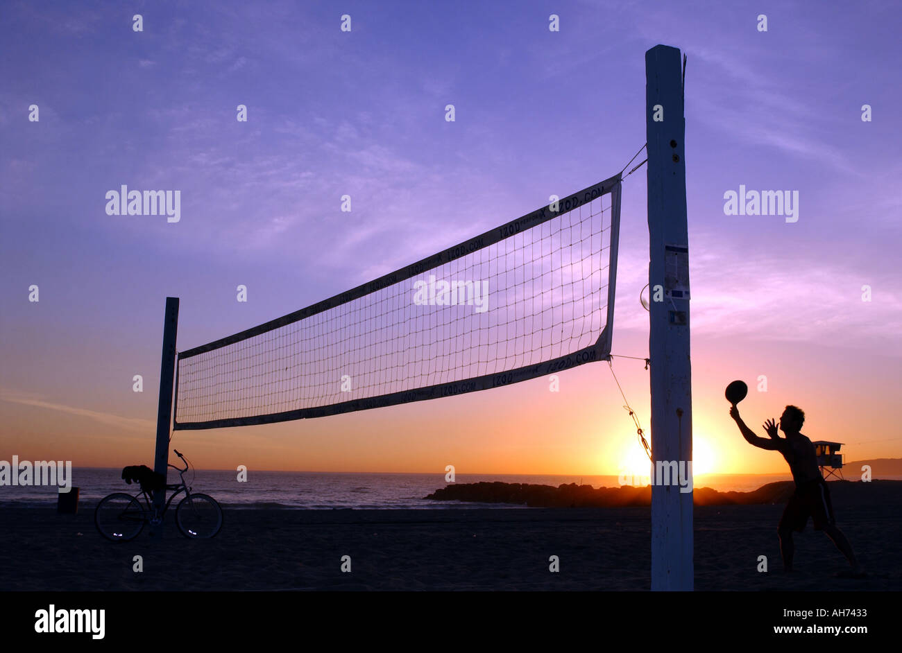 Volleyball on Venice Beach at dusk Stock Photo Alamy