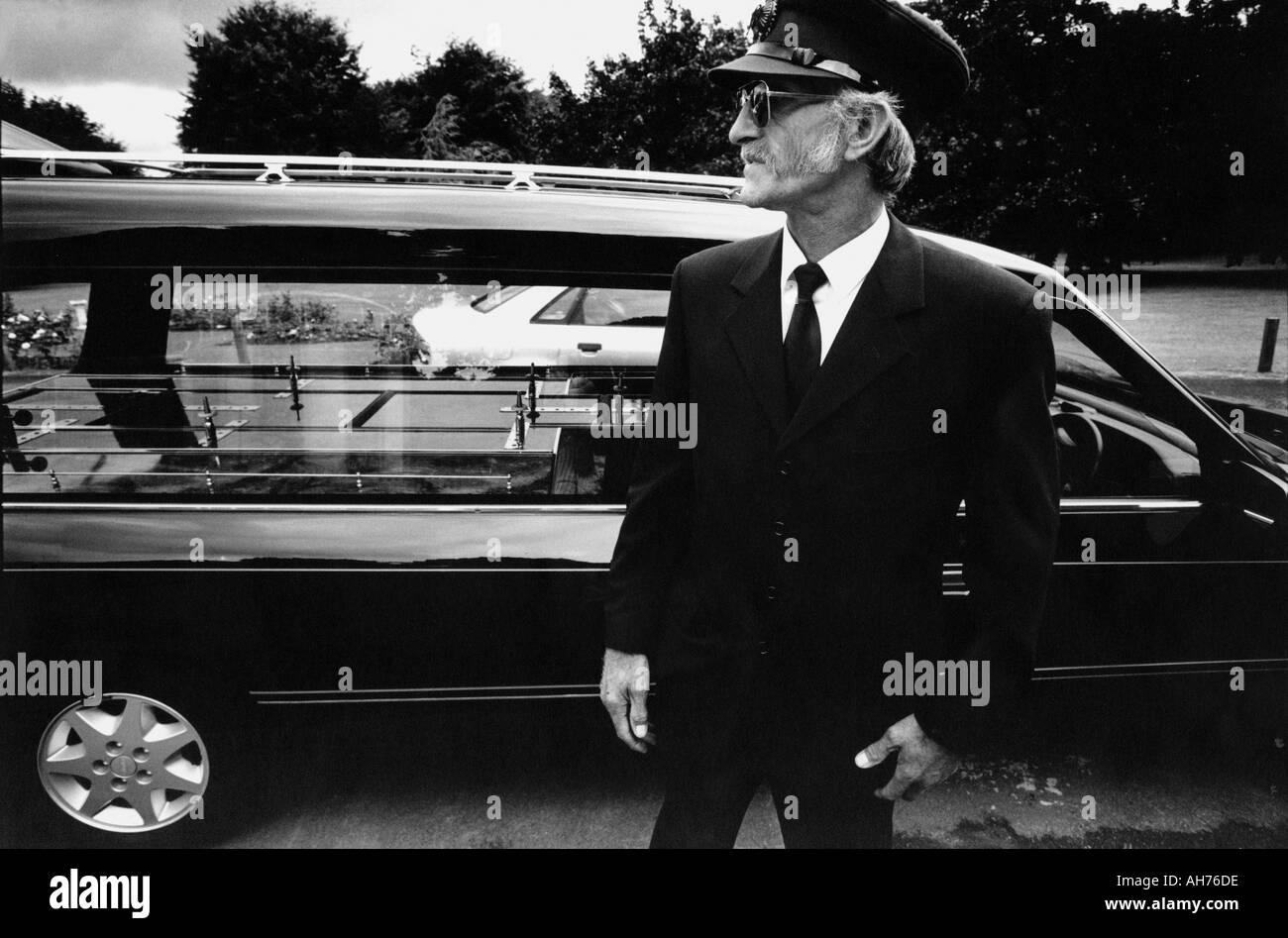 Funeral director Black and White Stock Photos & Images Alamy