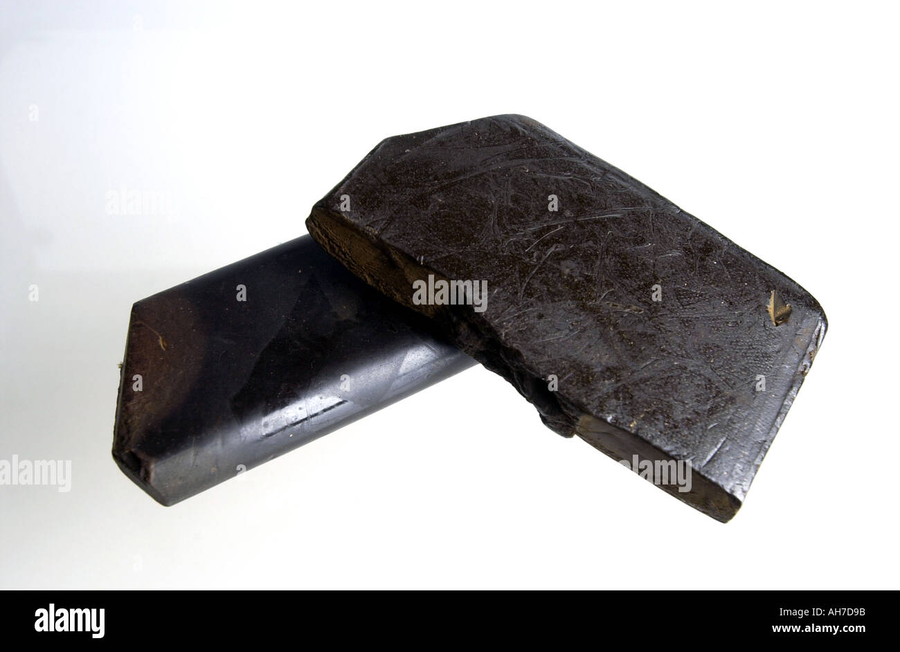 Cannabis resin hi-res stock photography and images - Alamy