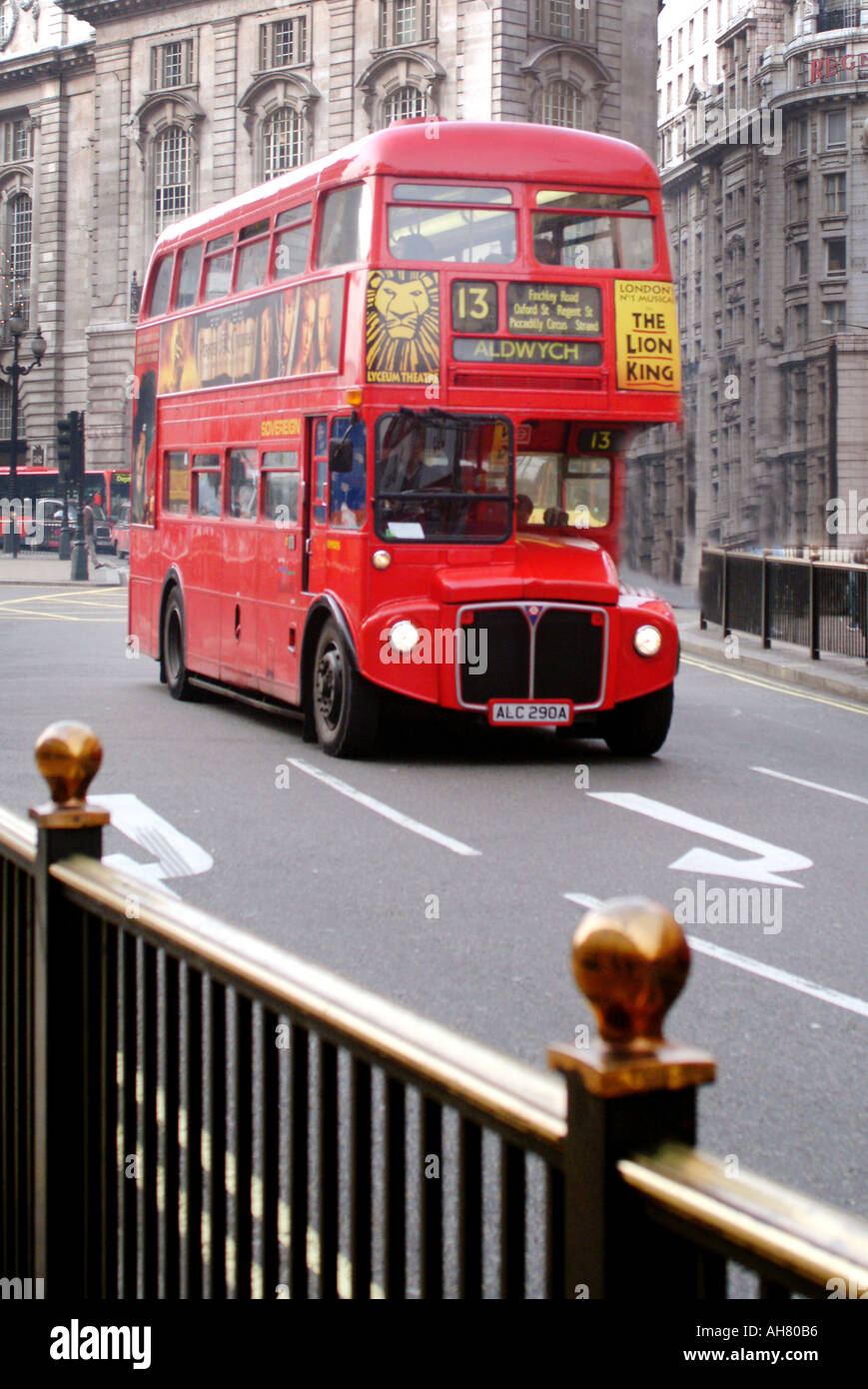 Binnology: Downtown Street London England / London England ...