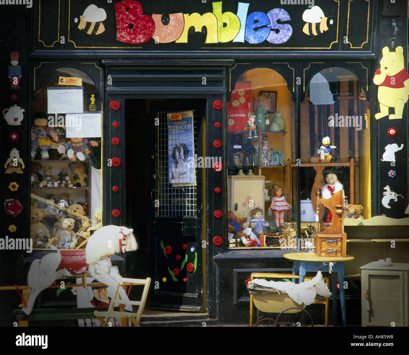 Cheltenham spa antique hires stock photography and images Alamy