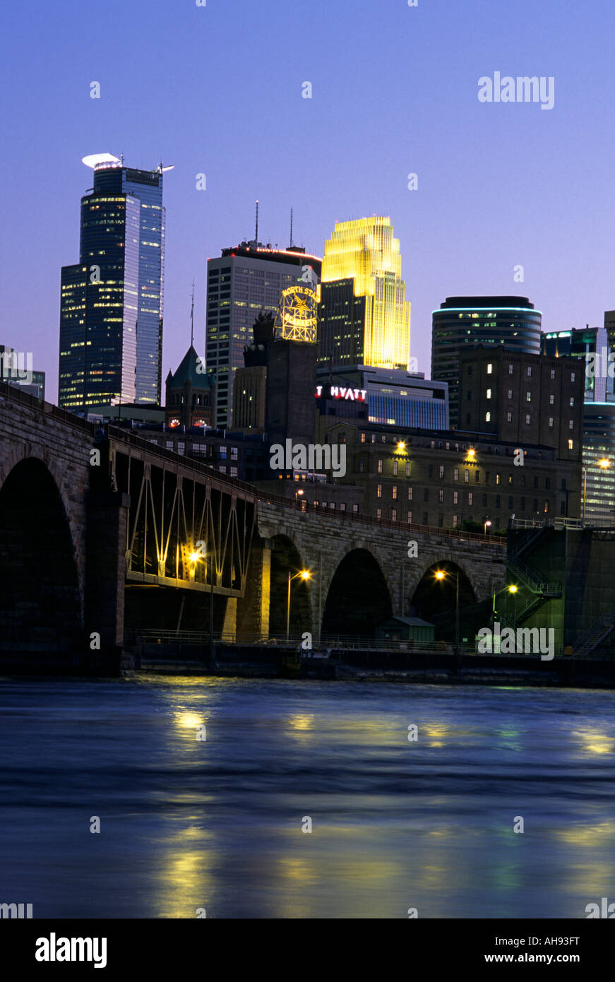 James j hill bridge hi-res stock photography and images - Alamy