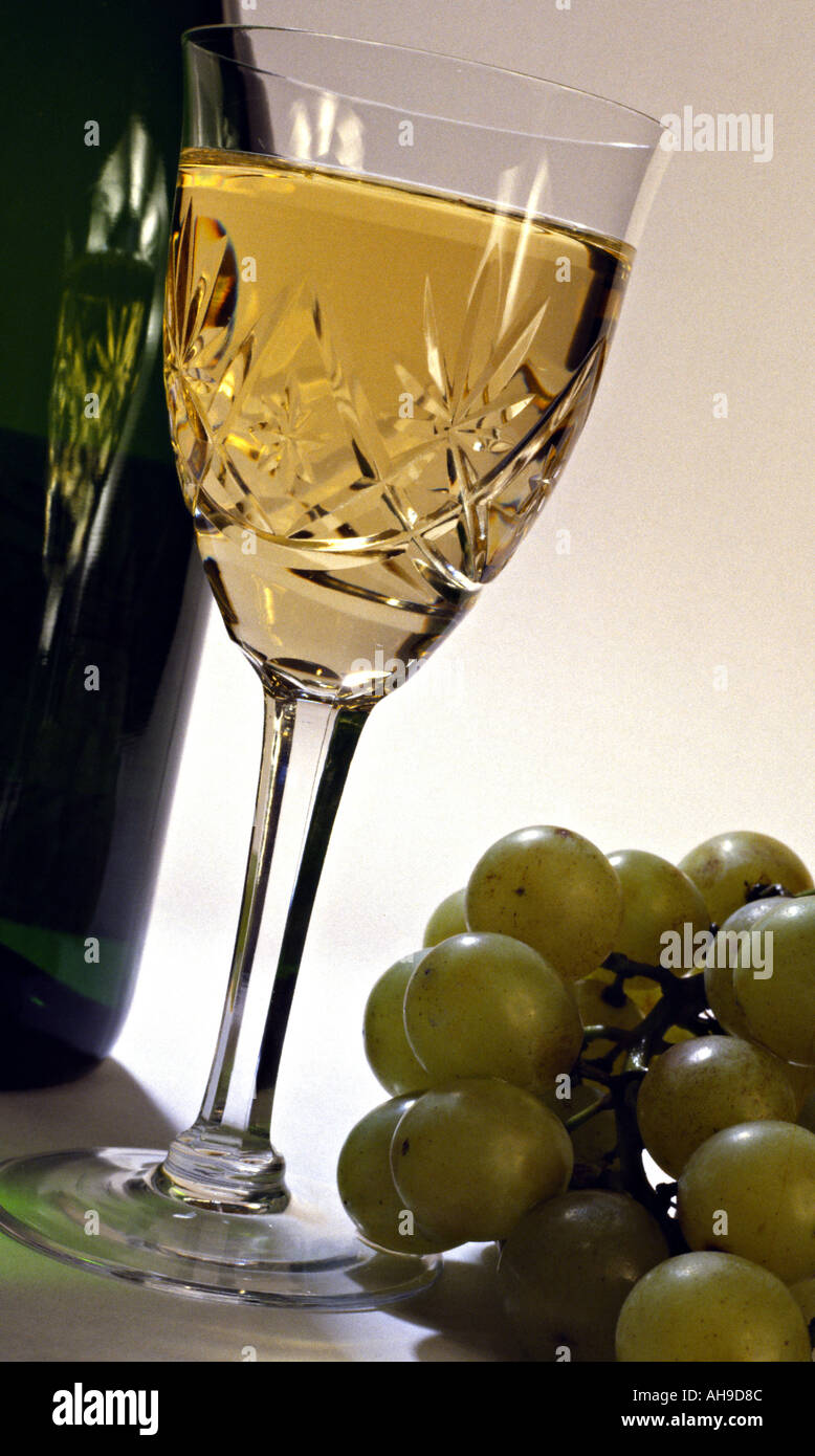 Glass white wine bootle hi-res stock photography and images - Alamy