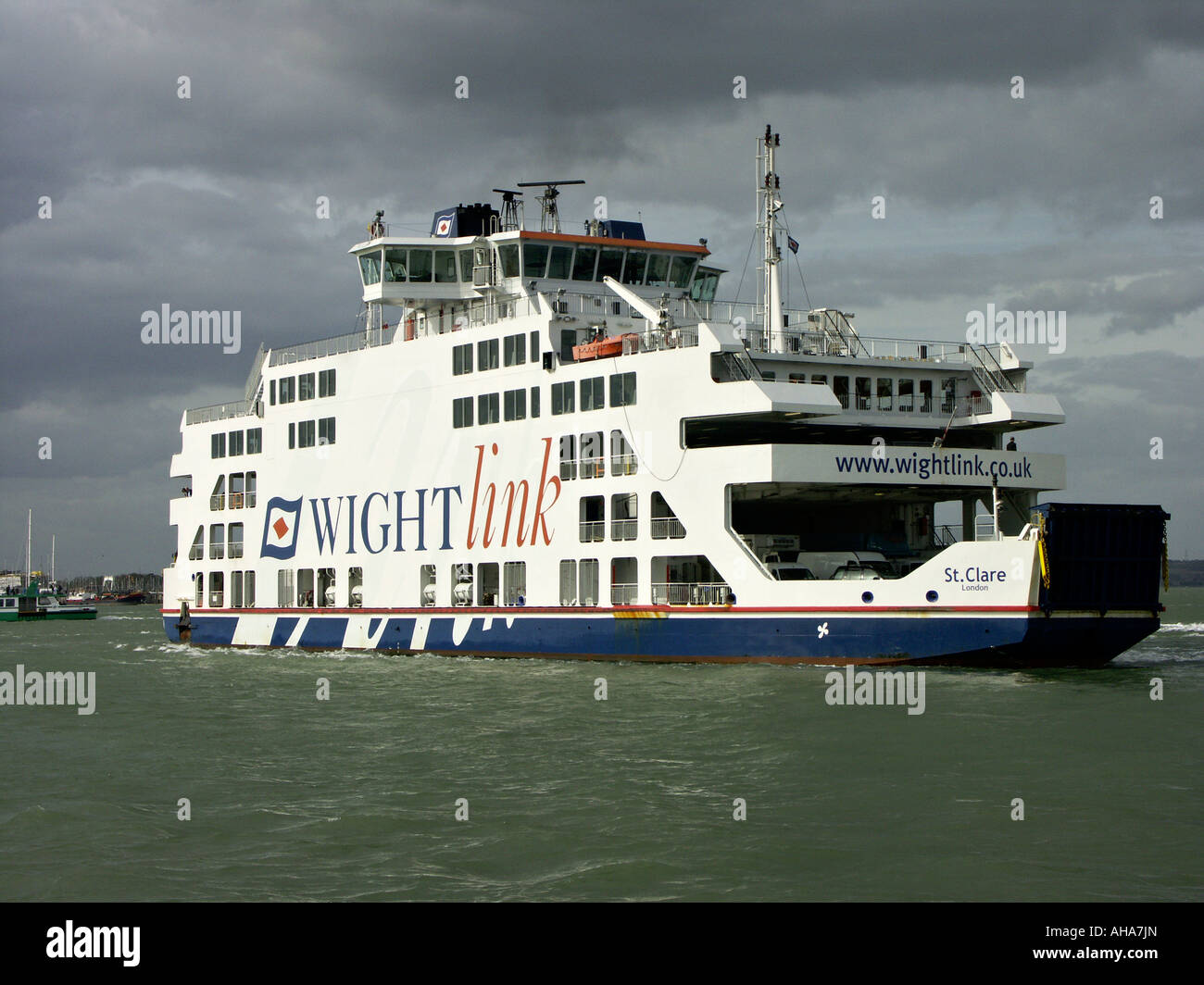 Car ferry isle of wight hi-res stock photography and images - Alamy
