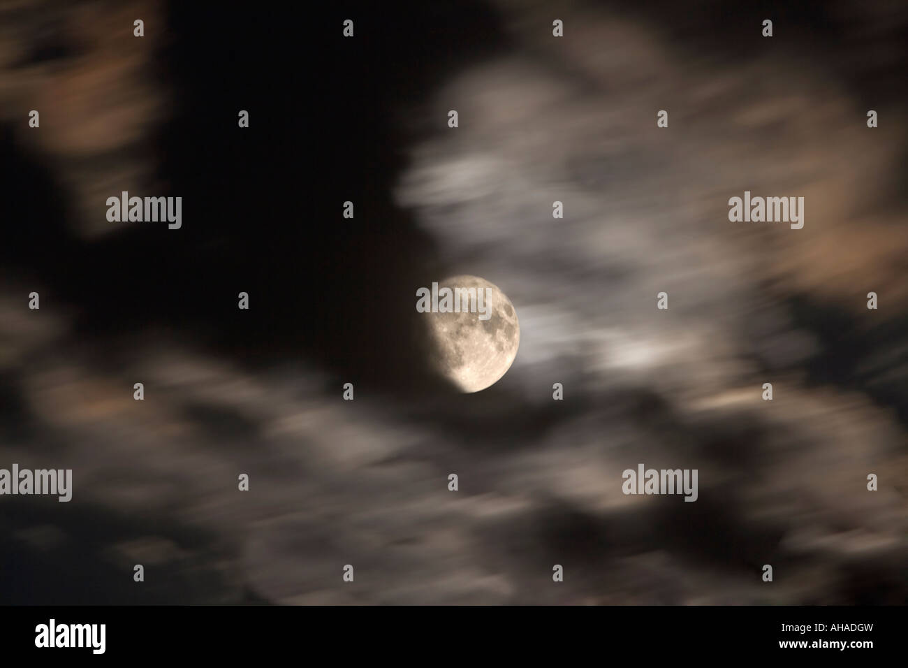 FULL MOON CLOUDY NIGHT SKY Stock Photo - Alamy