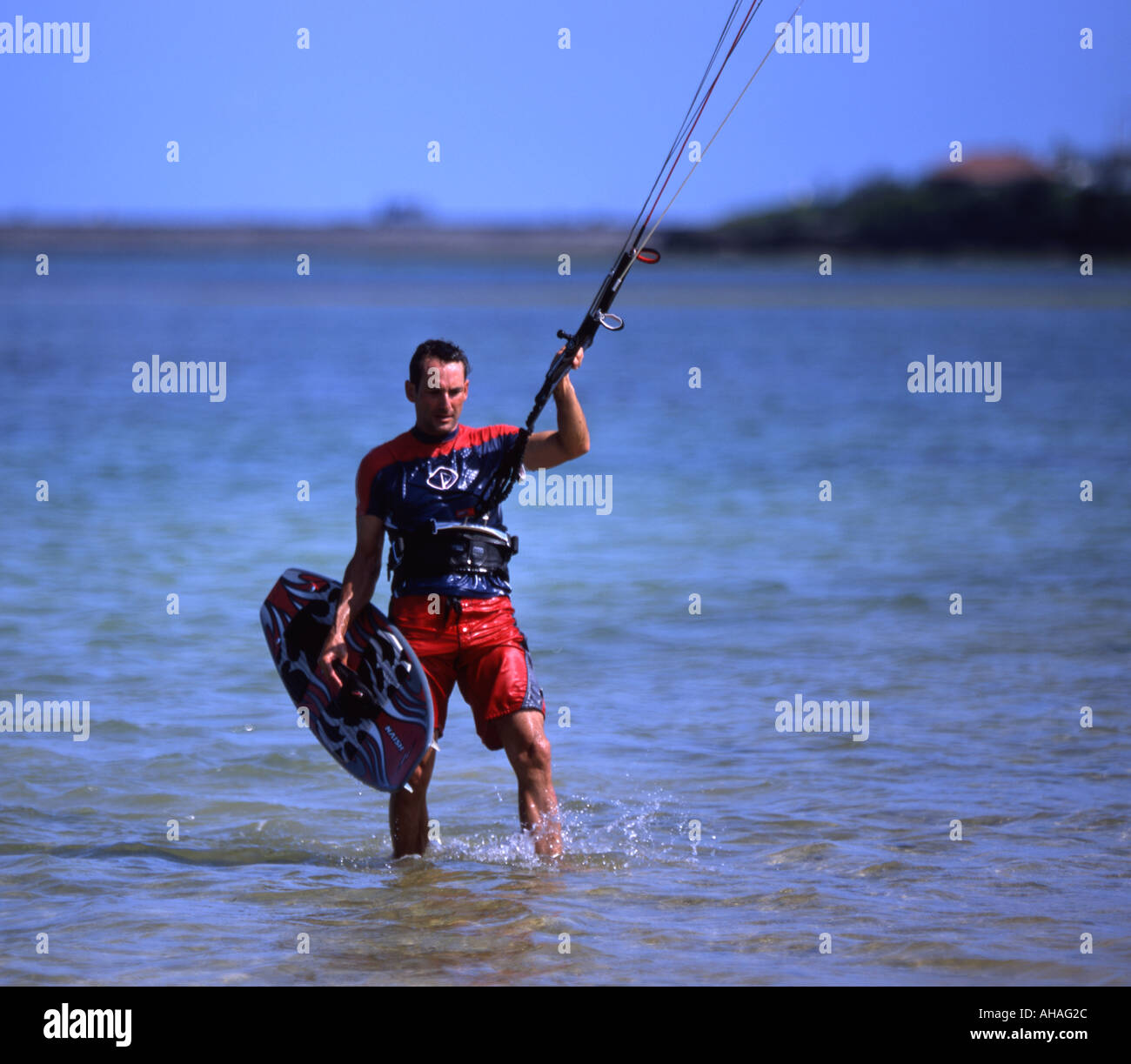 Kiteboarder instructor Mike Davison kiteboarding in Okinawa Japan Stock