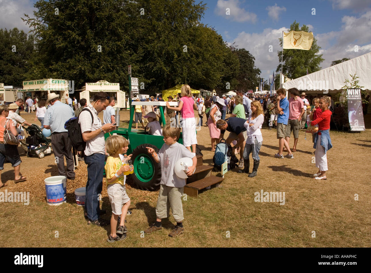 UK Hampshire Romsey Broadlands CLA Game Fair Gundog Row Stock Photo - Alamy