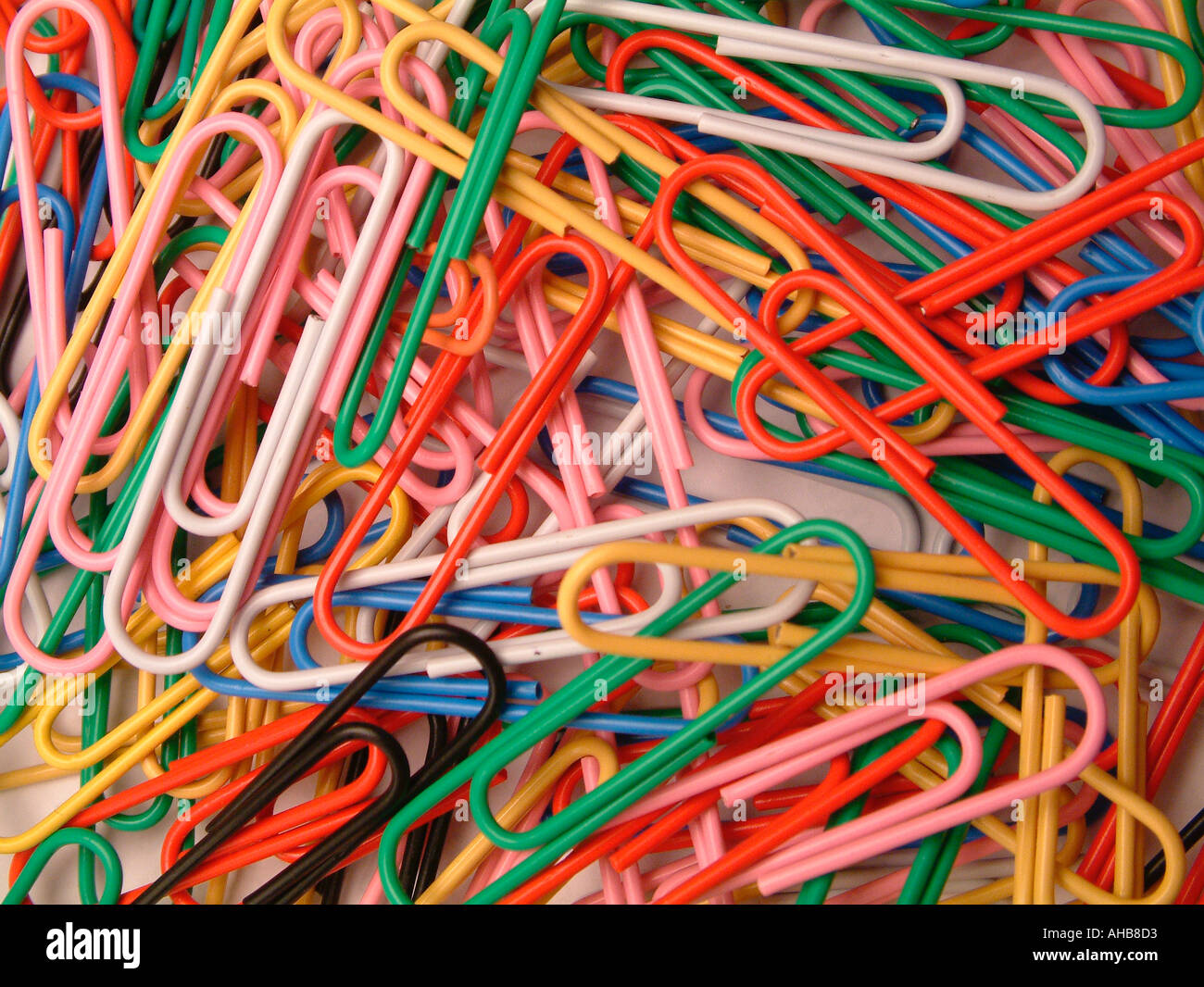 Pile of multi coloured paper clips Stock Photo - Alamy