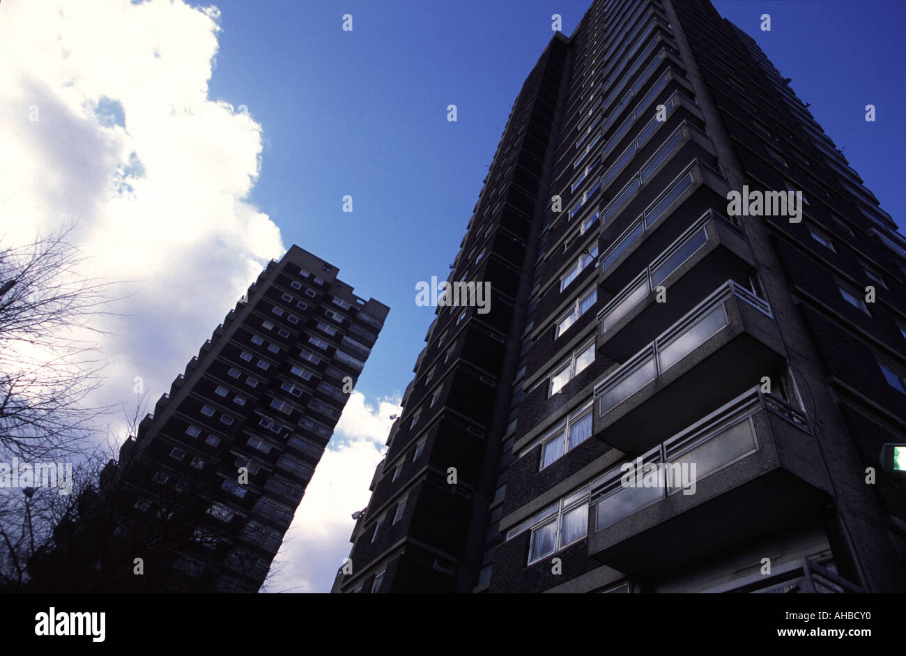 Poor housing conditions uk hires stock photography and images Alamy
