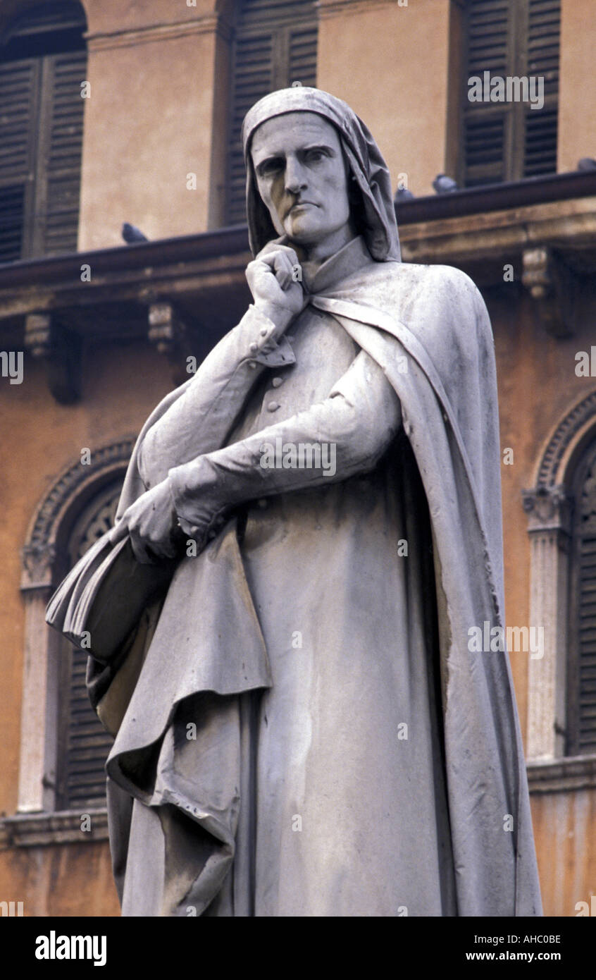 Dante hi-res stock photography and images - Alamy