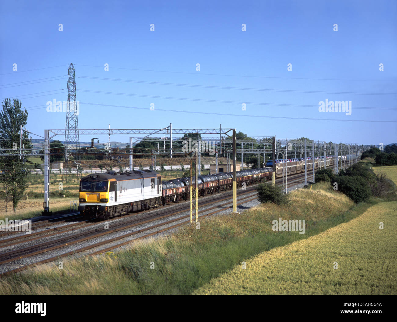 Class 92 electric locomotive 92 hi-res stock photography and Class 92 electric locomotive 92 hi-res stock photography and