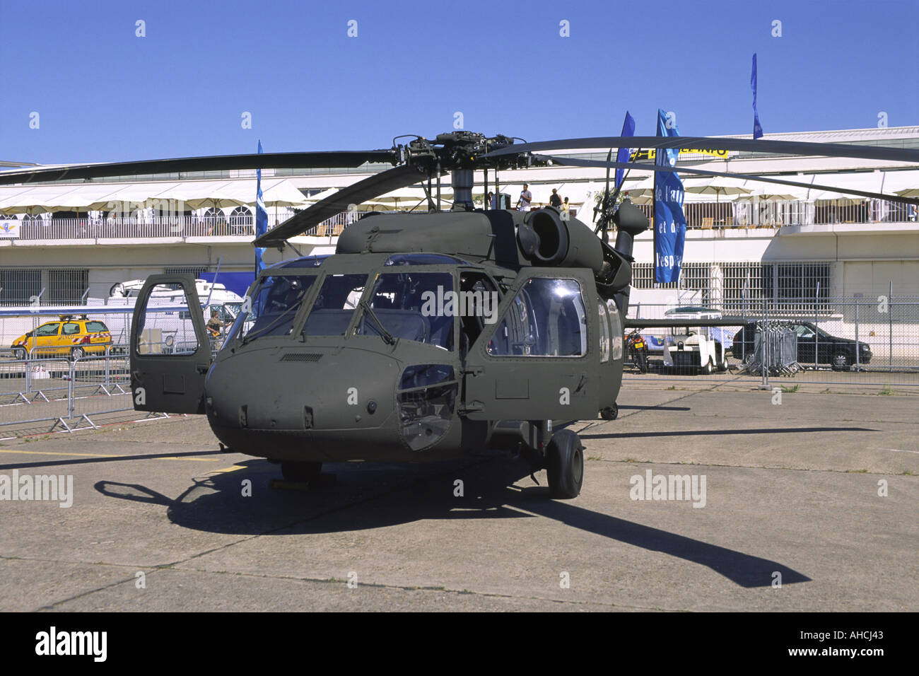 Uh 60l hi-res stock photography and images - Alamy
