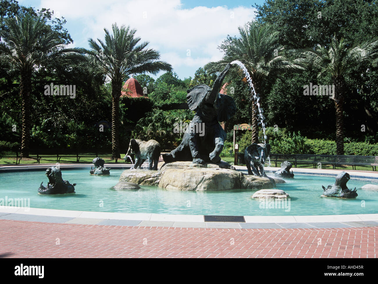 Elephant fountain, Audubon Zoo, New Orleans, USA Stock Photo Alamy