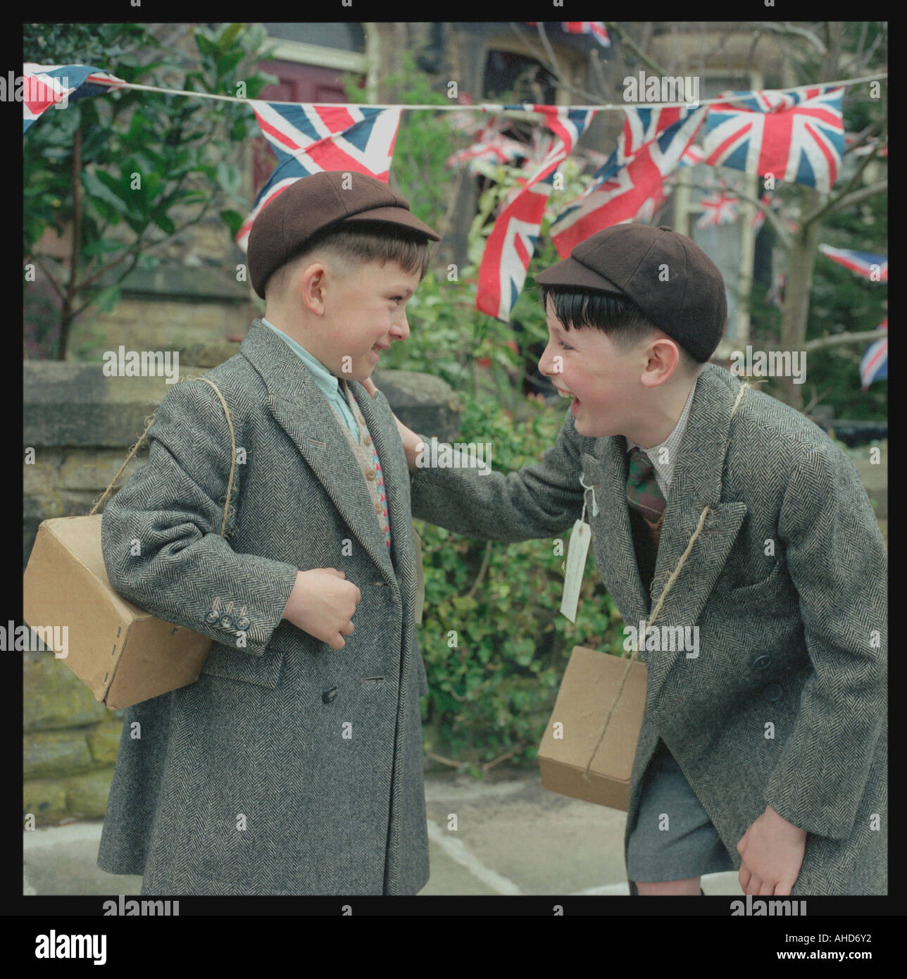 World war two evacuees hi-res stock photography and images - Alamy
