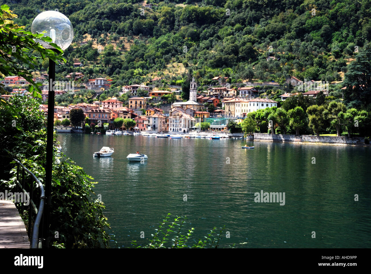 Boats on Lake Como seen from the Isola Comacina Stock Photo - Alamy