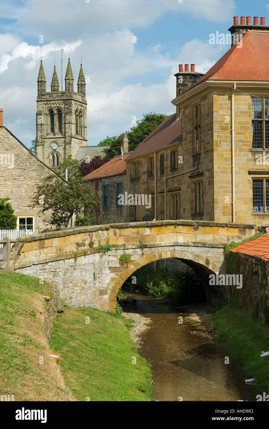Church and stream Castlegate Helmsley North Yorkshire England Stock ...