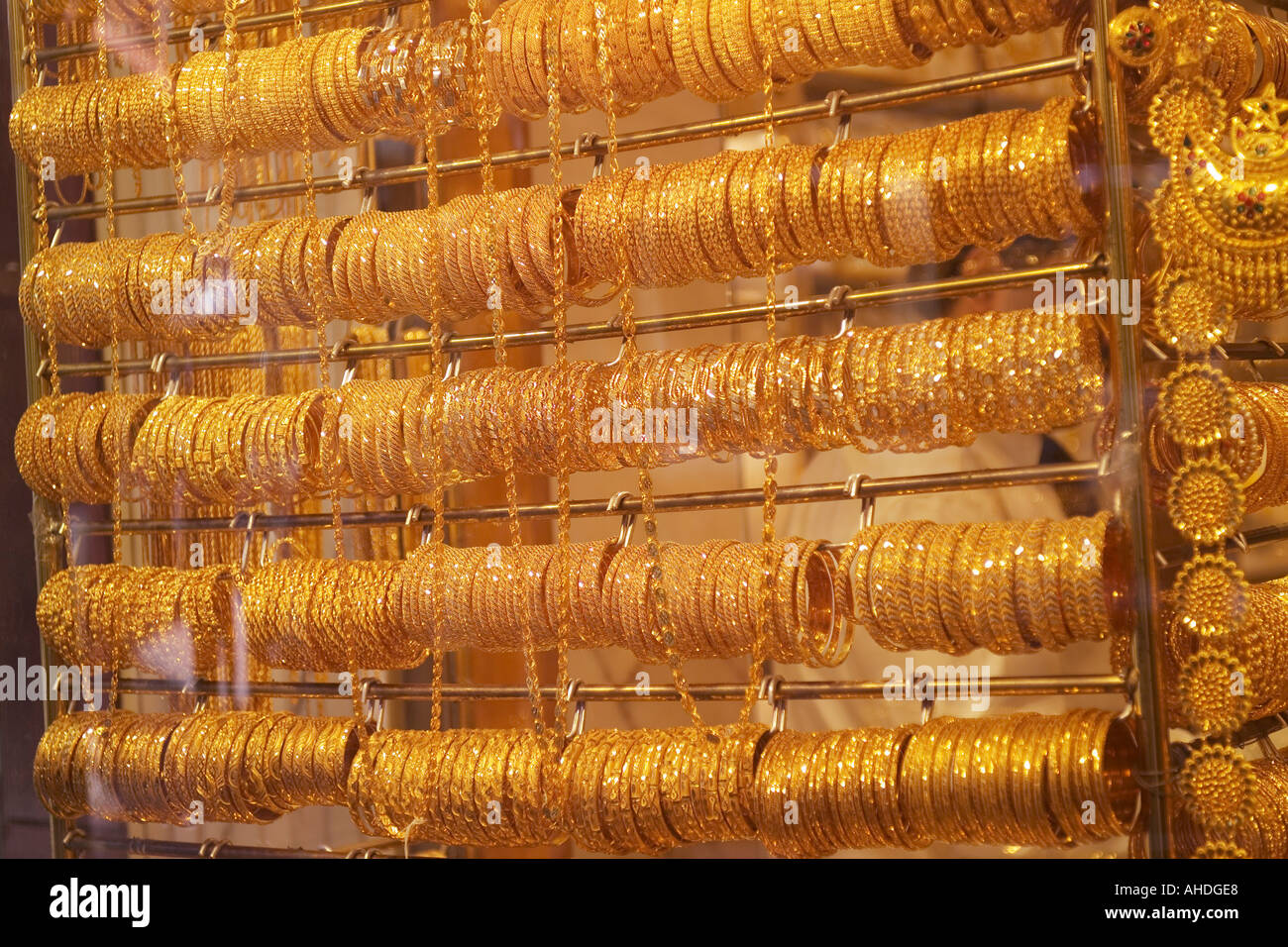 Gold bangle dubai hi-res stock photography and images - Alamy