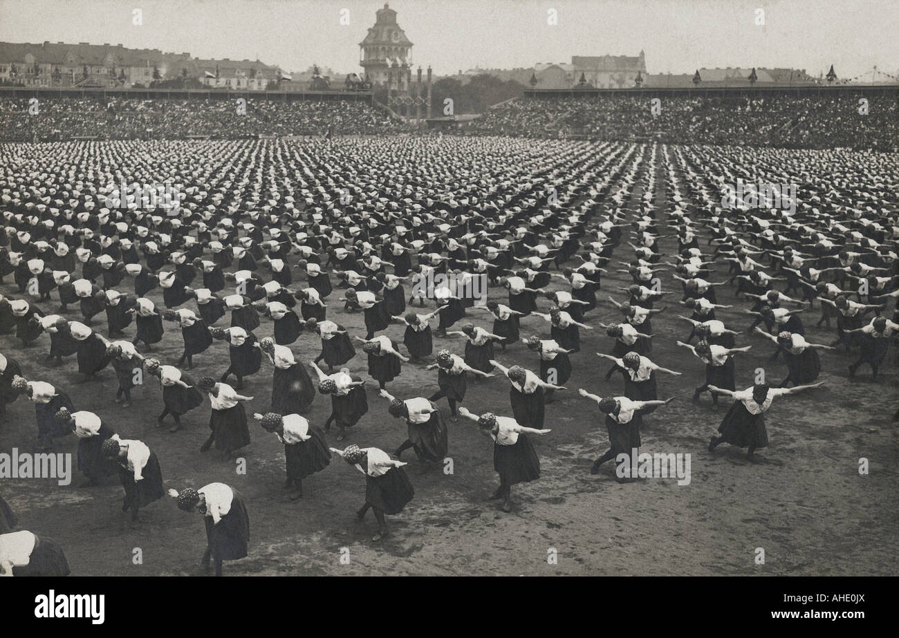 1910s Athletes High Resolution Stock Photography and Images Alamy