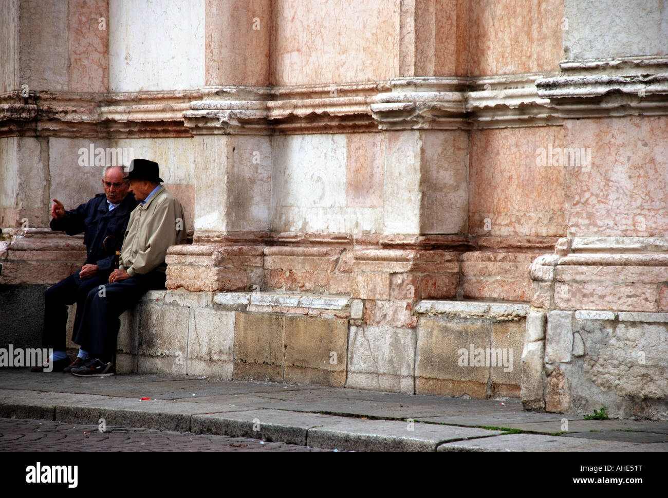Two old men sitting talking hi-res stock photography and images - Alamy