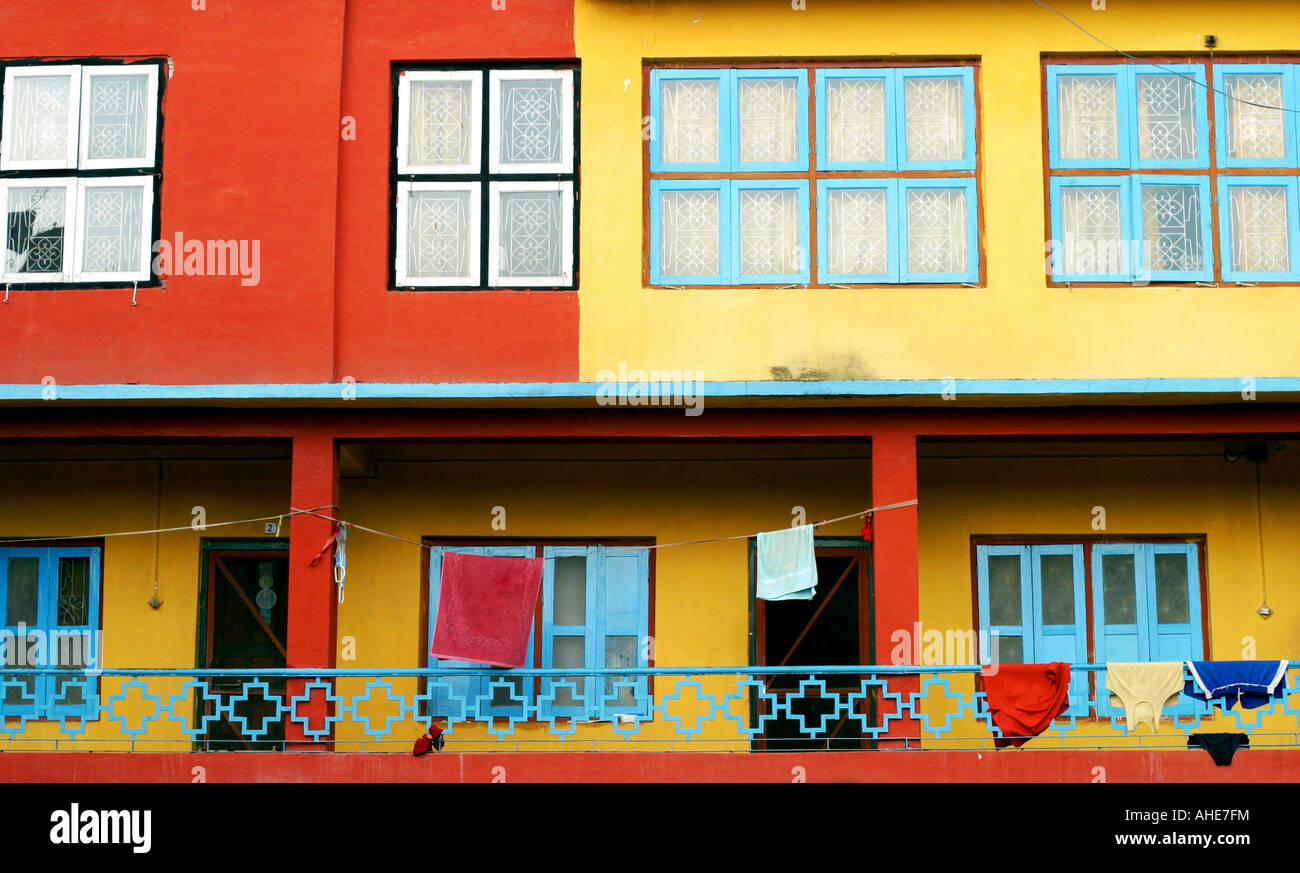Buddhist monks living quarters hires stock photography and images Alamy
