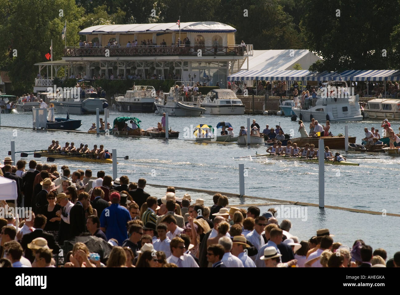 Henley Royal Regatta Henley on Thames Oxfordshire  England 2006, 2000s HOMER SYKES Stock Photo