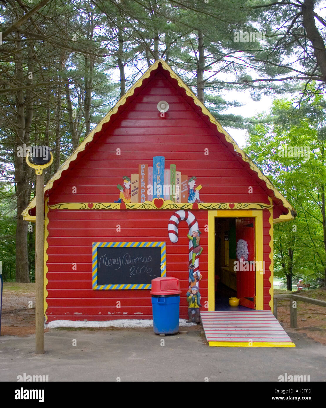 Little red schoolhouse hires stock photography and images Alamy